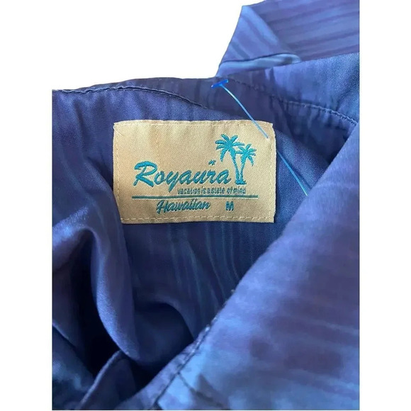 Royaura Men's Blue Short Sleeve Collard Button Down Casual Shirt Size Medium - Picture 2 of 4